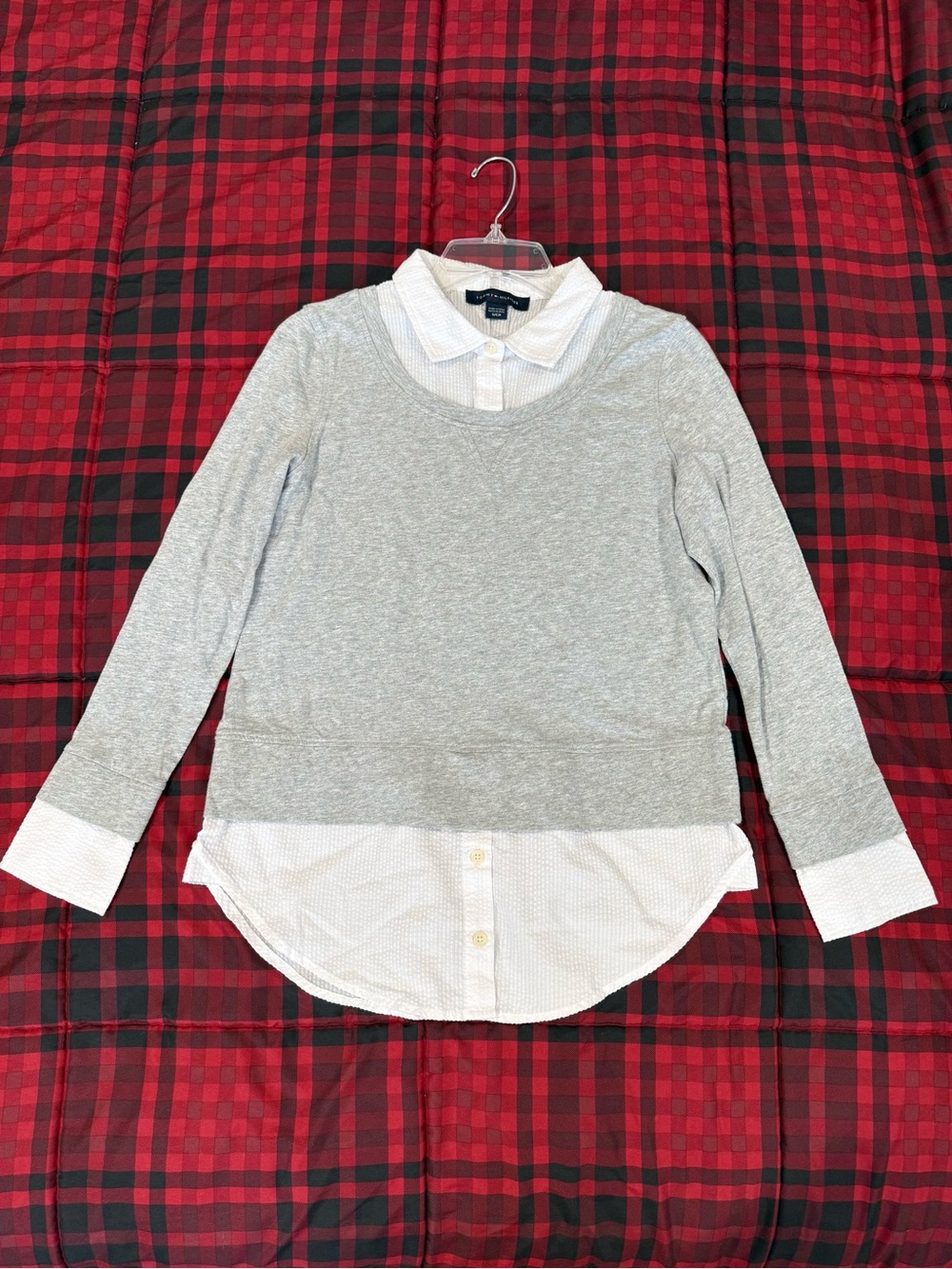 Tommy Hilfiger Gray and White Preppy Collegiate Collared Shirt Women’s Small